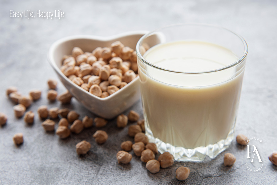 Đậu gà nằm trong danh sách tổng hợp các loại sữa hạt cực tốt cho sức khỏe nên bổ sung hàng ngày.