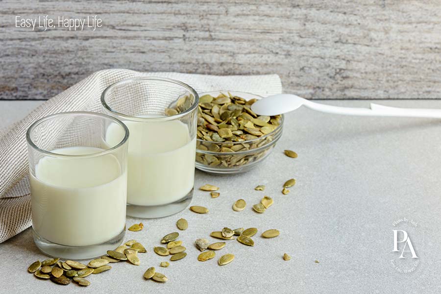 Sữa hạt bí xanh nằm trong danh sách tổng hợp các loại sữa hạt cực tốt cho sức khỏe nên bổ sung hàng ngày.
