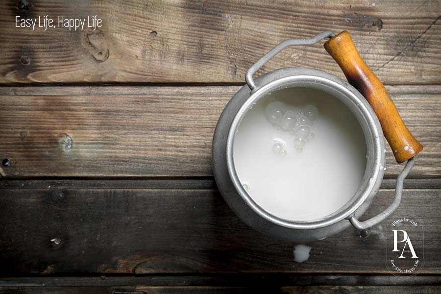 Sữa tươi (Fresh milk) nằm trong danh sách tổng hợp các loại sữa và sản phẩm từ sữa được ưa chuộng nhất hiện nay.