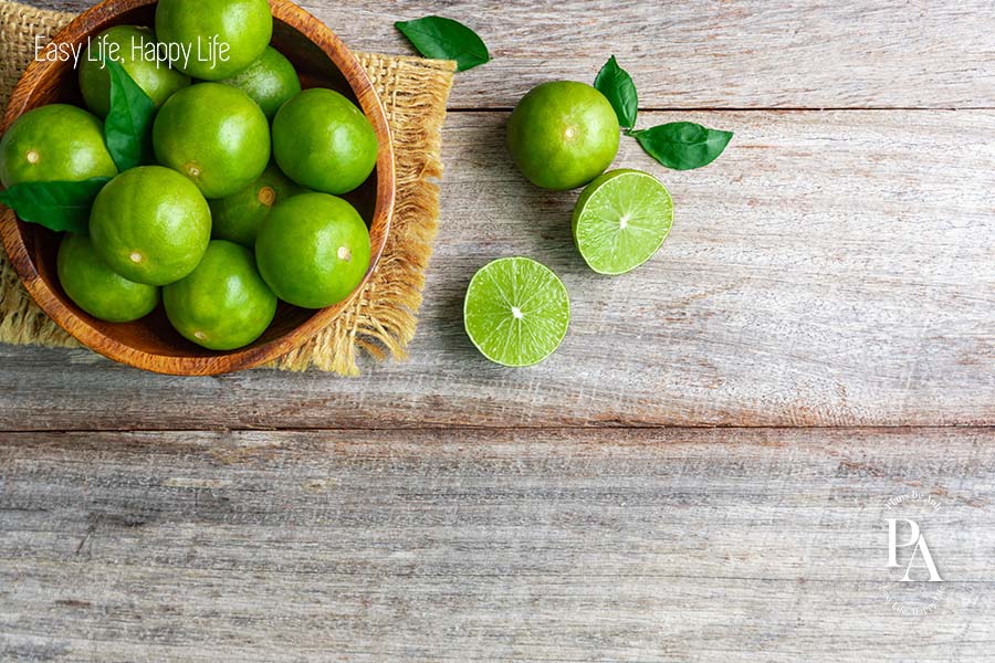 Chanh (Lime) nằm trong danh sách tổng hợp các loại trái cây cực tốt cho sức khỏe nên bổ sung hàng ngày.