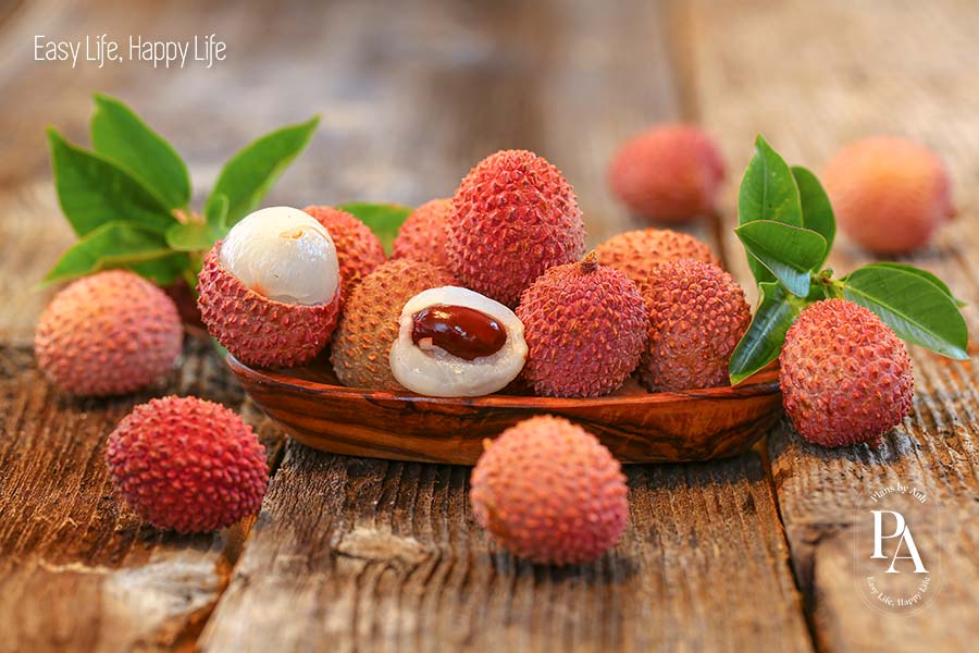 Vải (Lychee) nằm trong danh sách tổng hợp các loại trái cây nhiều đường phổ biến hiện nay.